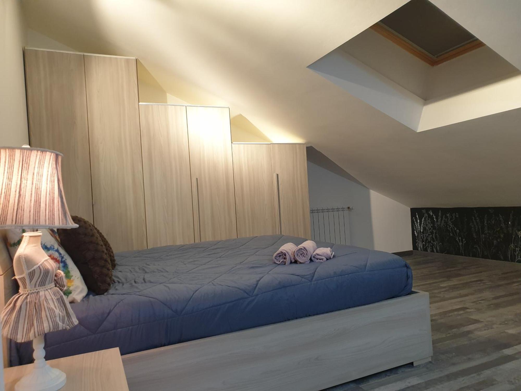 Angela'S Attic Apartment Voghera Luaran gambar