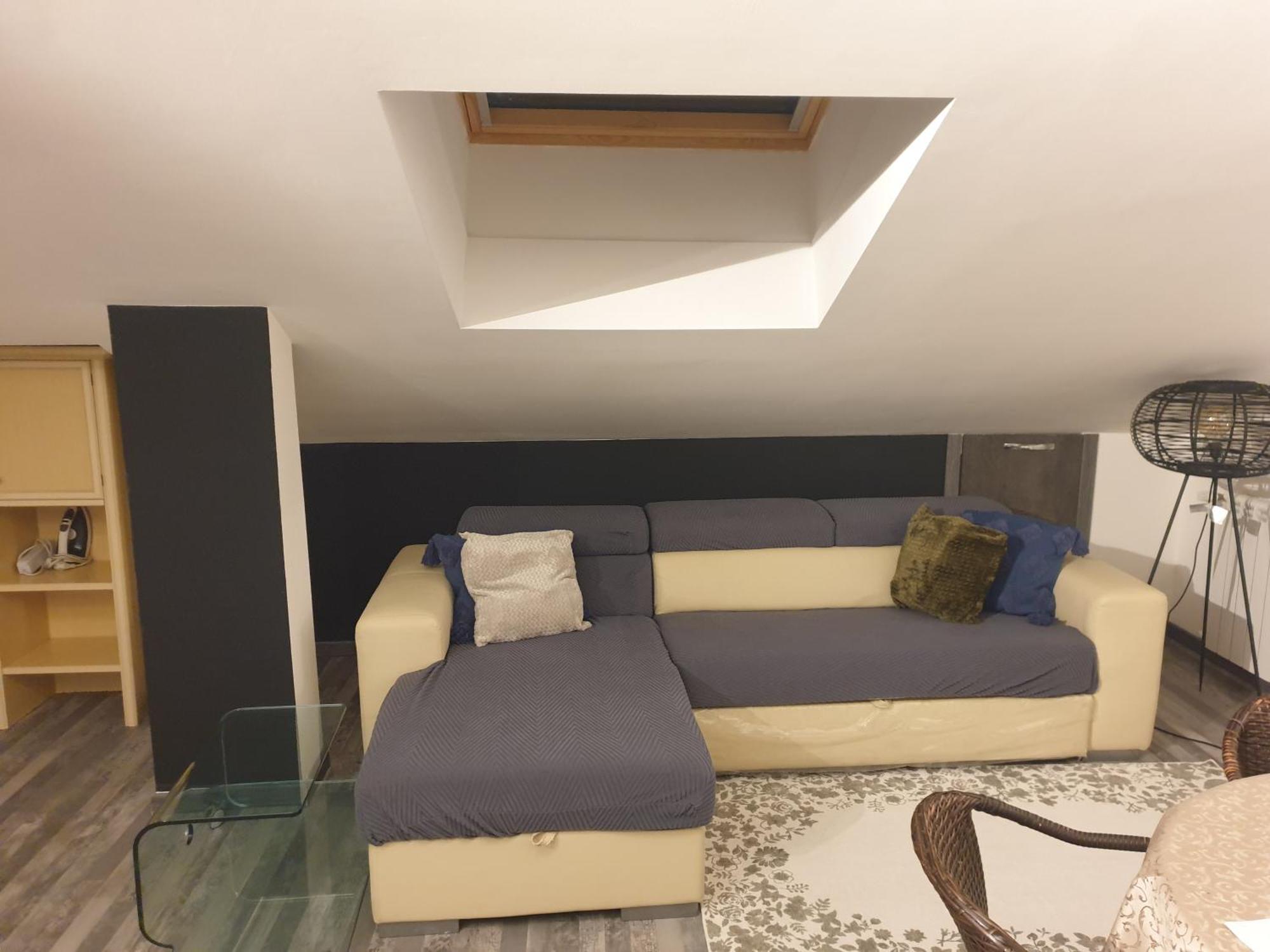 Angela'S Attic Apartment Voghera Luaran gambar
